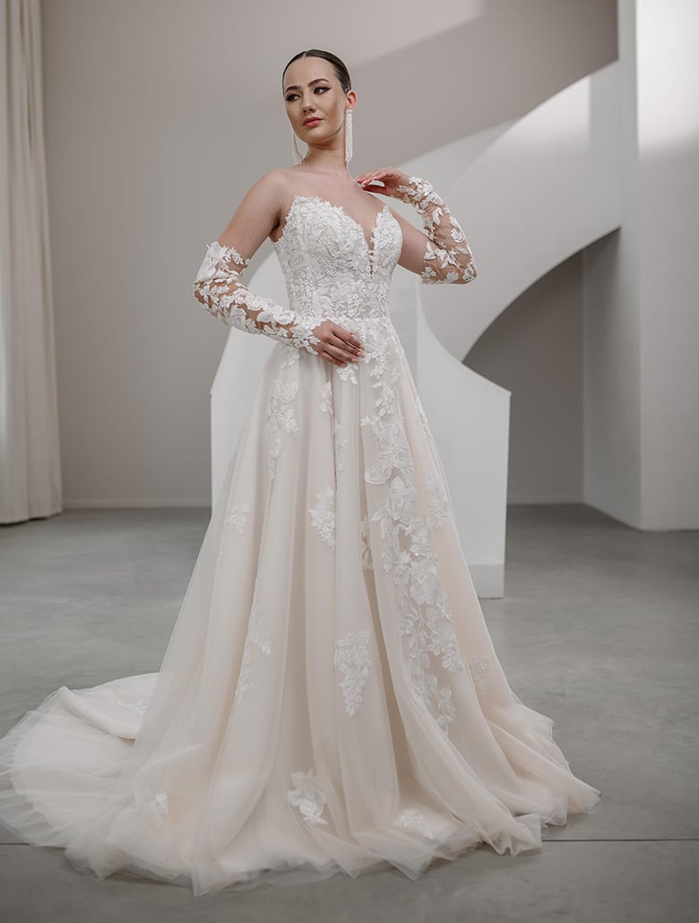 Brautkleid aus Tüll mit einem Oberteil aus zarter Spitze