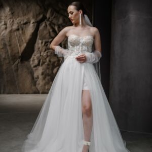 ärmelloses Brautkleid, Hochzeitskleid mit Schlitz